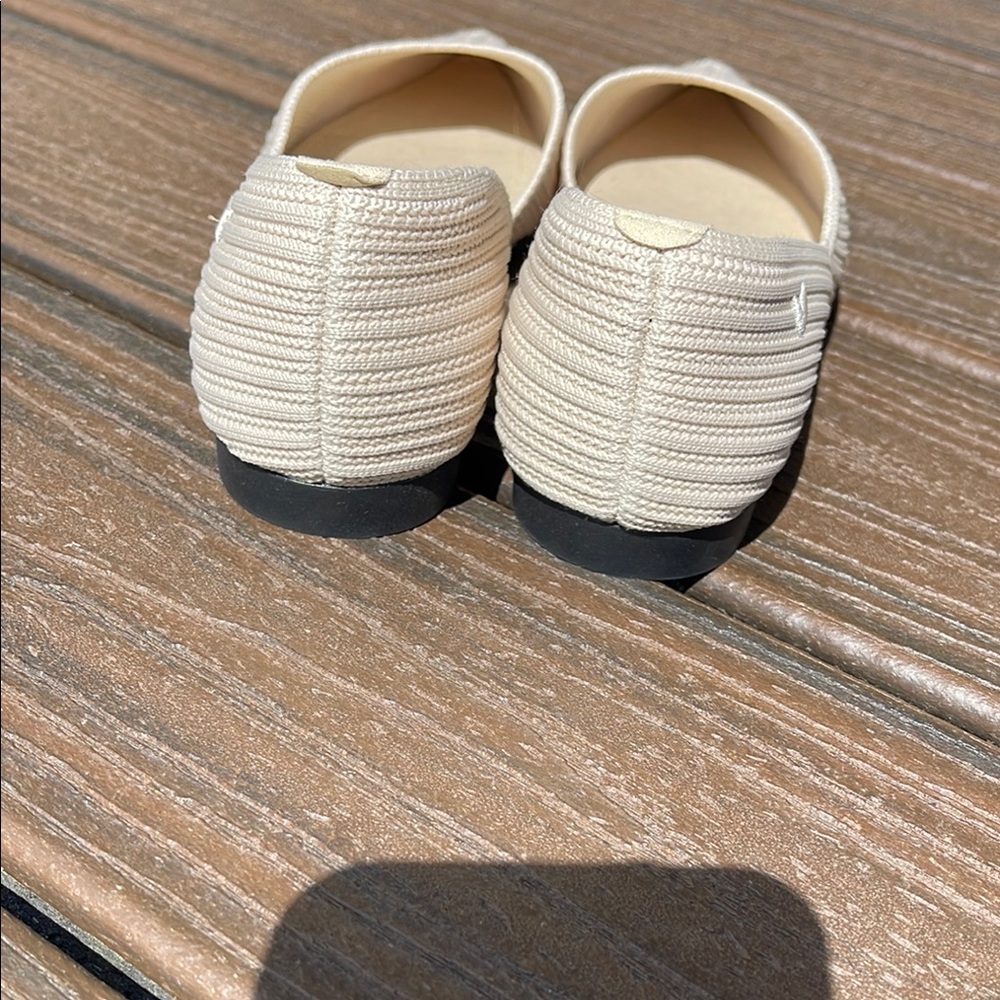 Viviana Cream Flats with Pointed Toe and Ribbed Texturenew - Picture 7 of 8